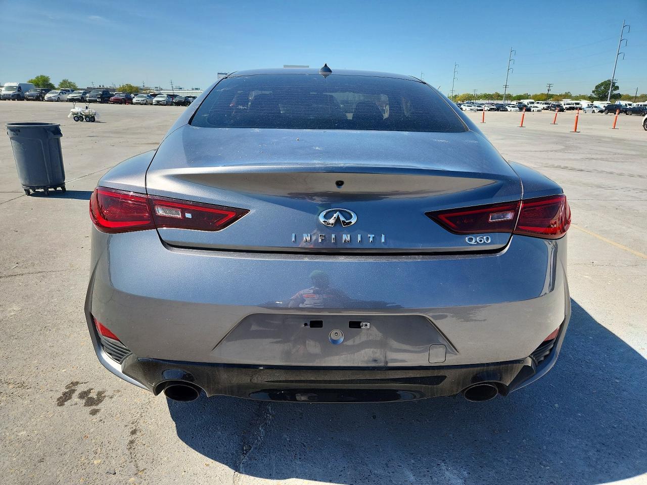 2018 Infiniti Q60 - Image 6
