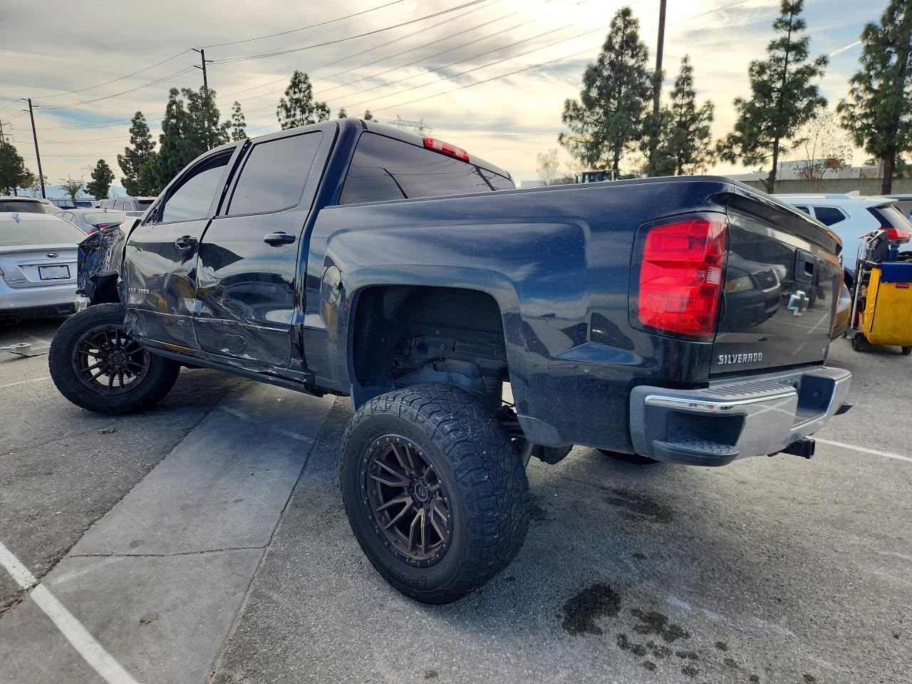 2015 Chevrolet Silverado C1500 Lt - Image 2