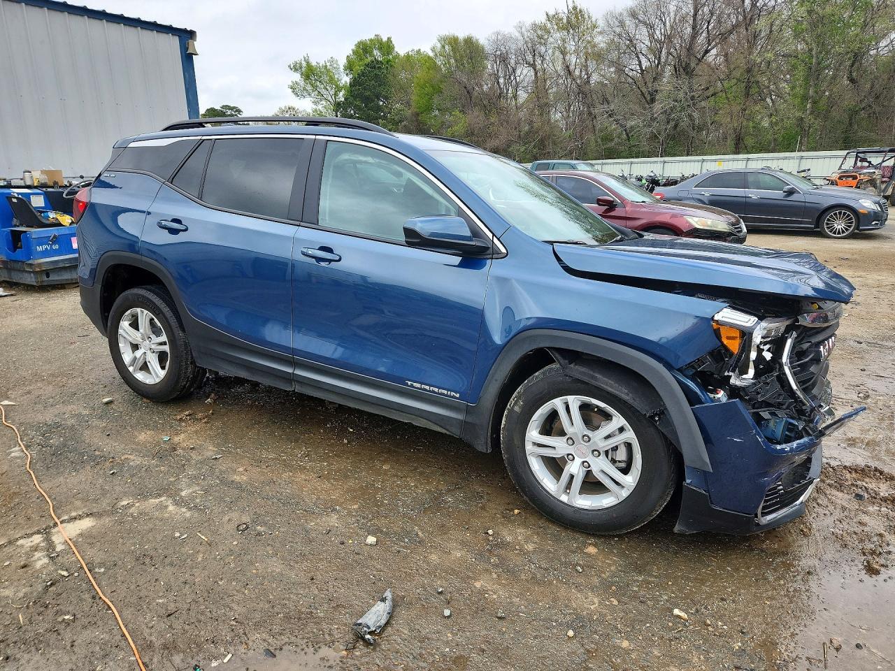2024 GMC Terrain Sle - Image 4
