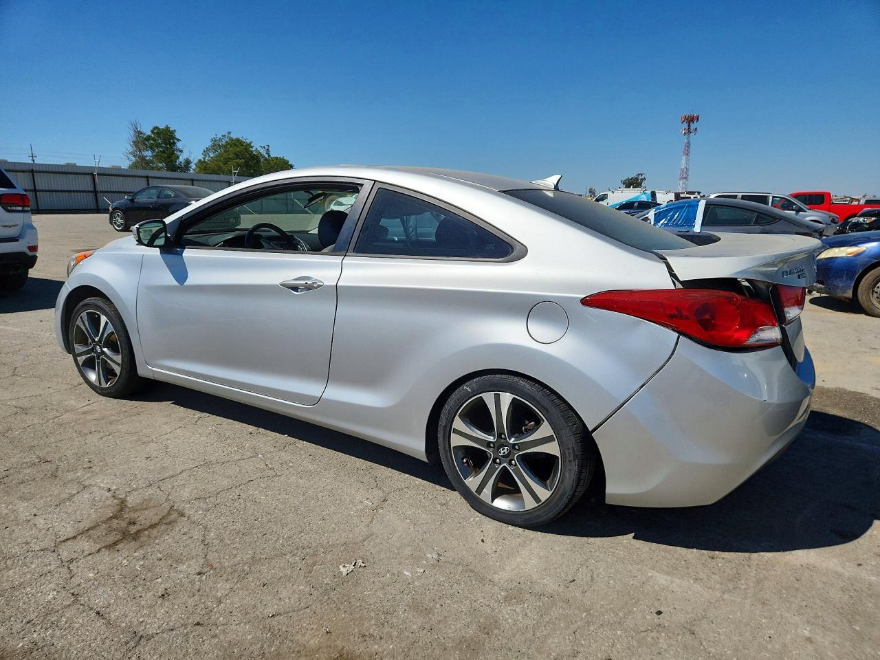 2013 Hyundai Elantra Coupe Se - Фото 2