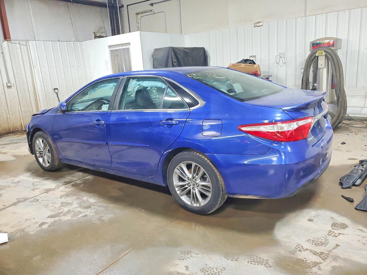 2015 Toyota Camry Se - Фото 2