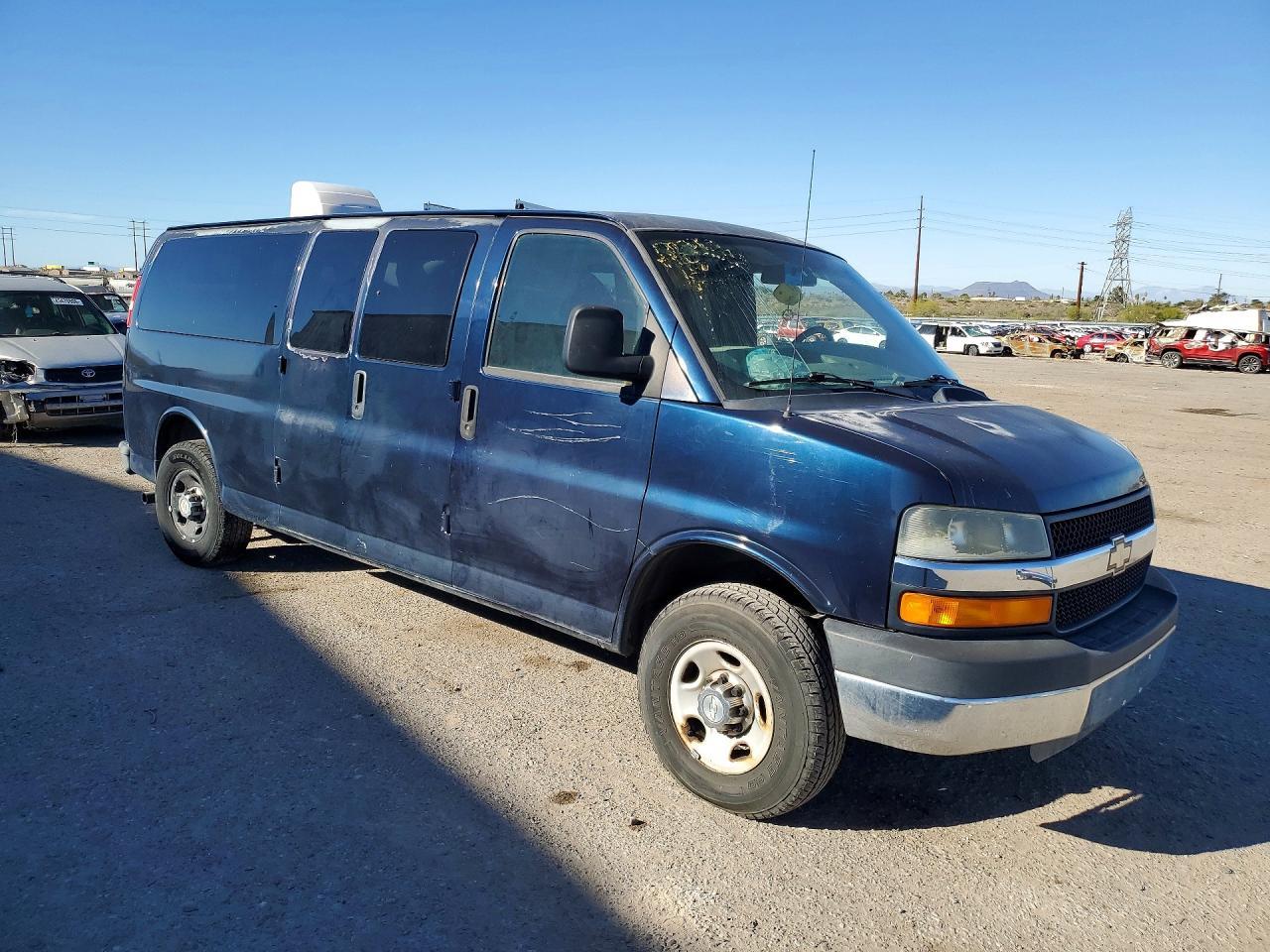 2008 Chevrolet Express G3500 - Фото 4