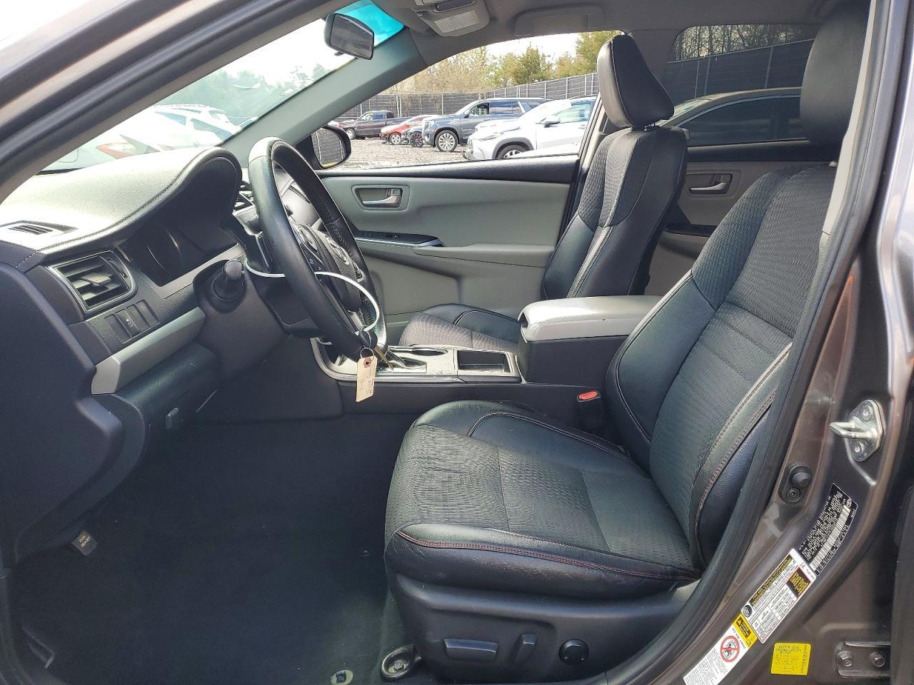 2015 Toyota Camry Se - Фото 7