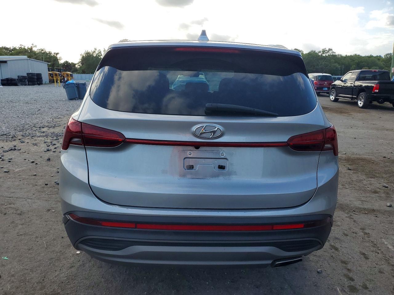 2021 Hyundai Santa Fe Se - Image 6