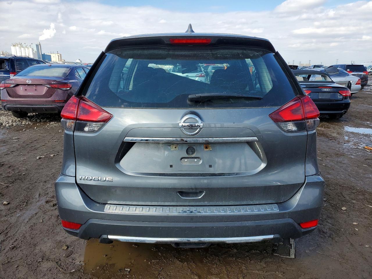 2017 Nissan Rogue S - Фото 6