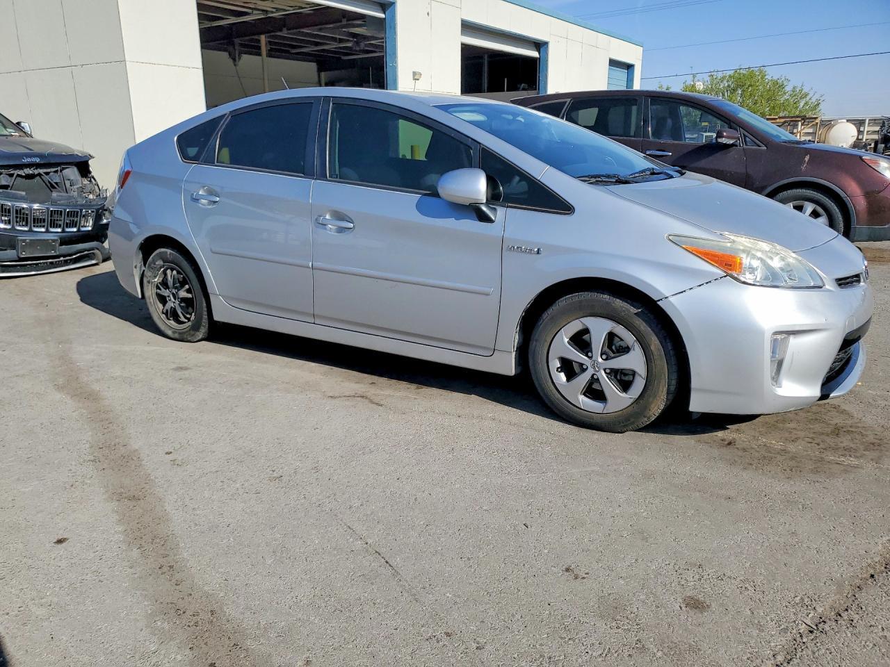 2015 Toyota Prius Two - Image 4