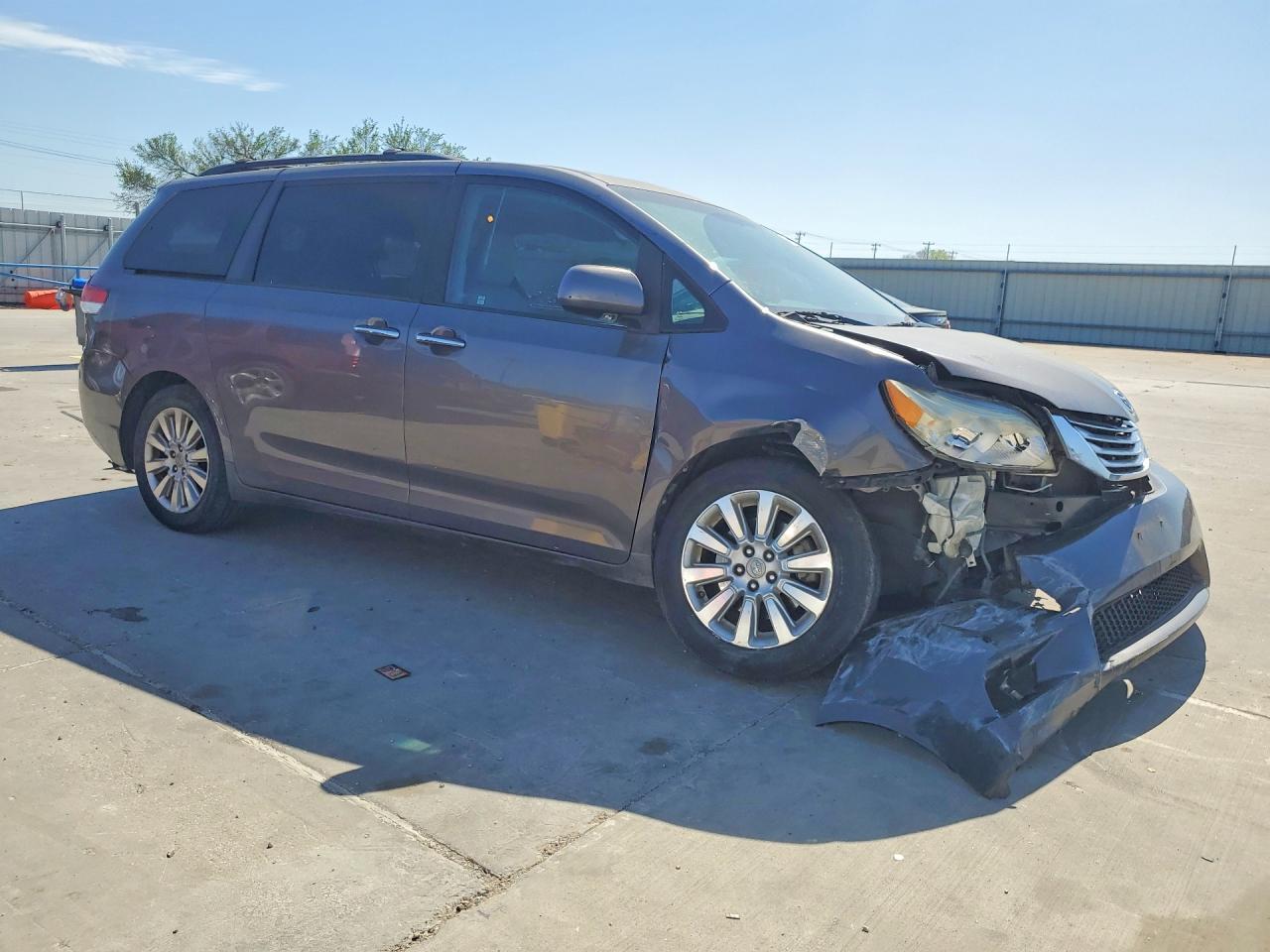 2011 Toyota Sienna Limited 7-Passenger - Фото 4