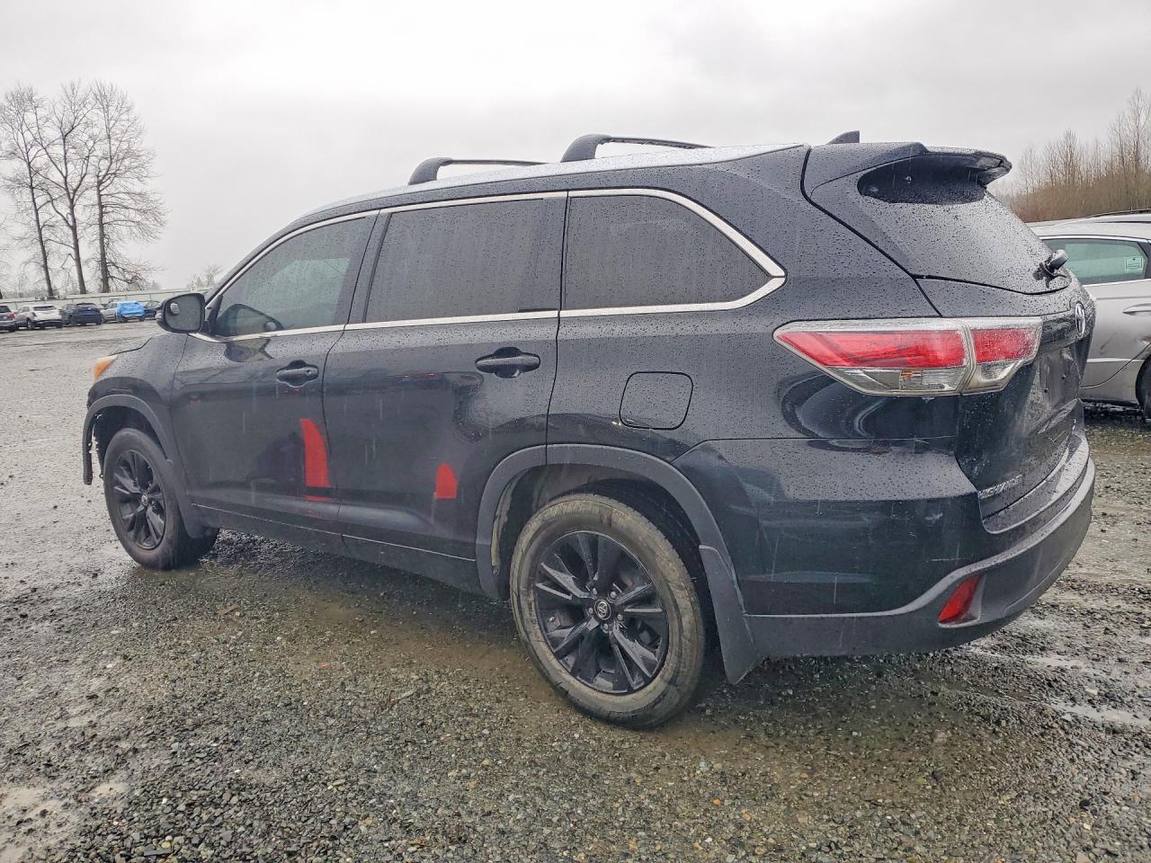 2016 Toyota Highlander Xle - Image 2