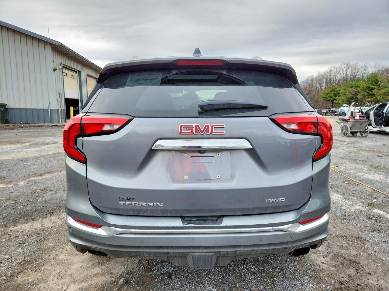 2019 GMC Terrain Denali - Image 6