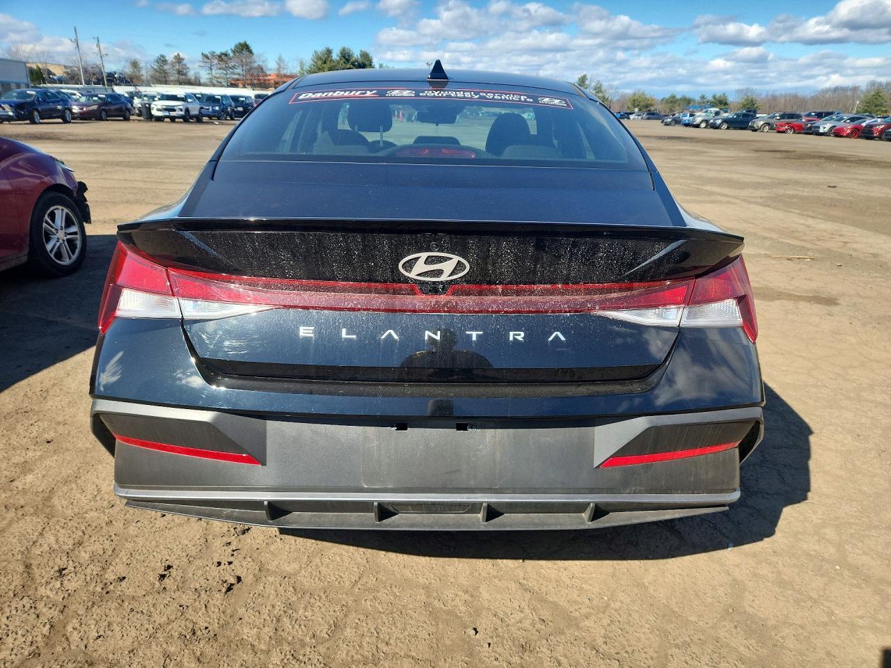 2025 Hyundai Elantra Sel Sport - Фото 6