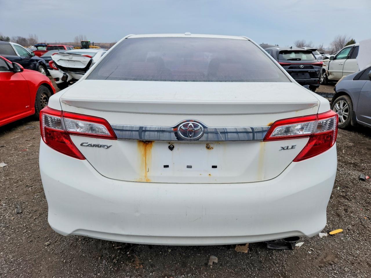 2012 Toyota Camry L - Image 6