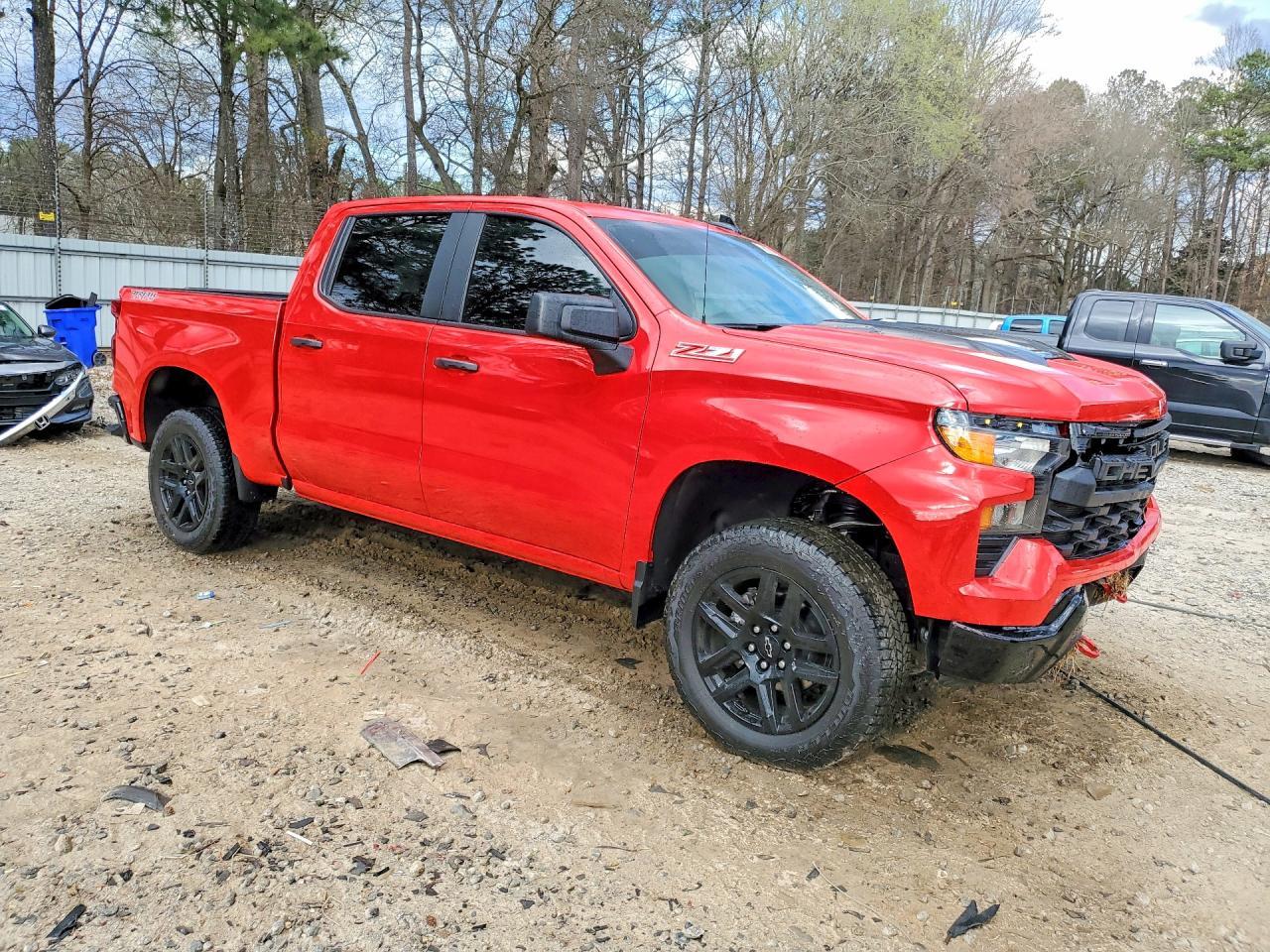 2026 Chevrolet Silverado K1500 Trail Boss Custom - Image 4