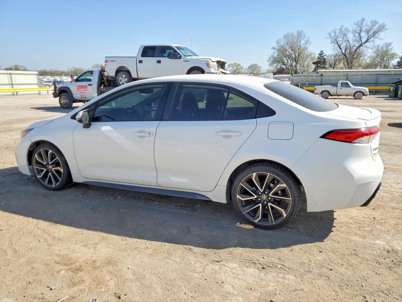 2022 Toyota Corolla Se - Фото 2