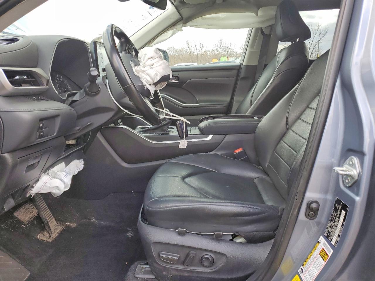 2021 Toyota Highlander Xle - Image 7