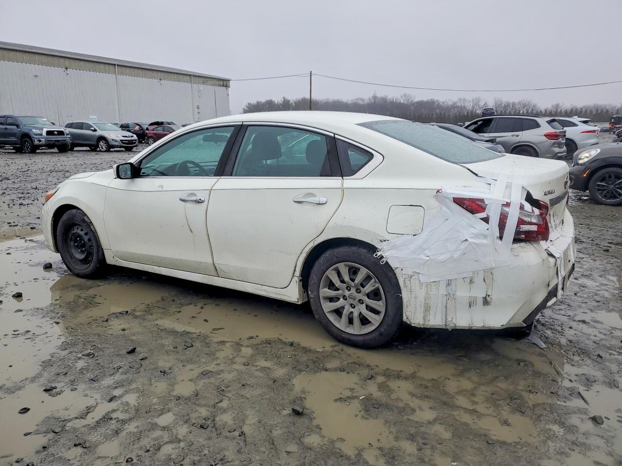 2018 Nissan Altima 2.5 S - Фото 2