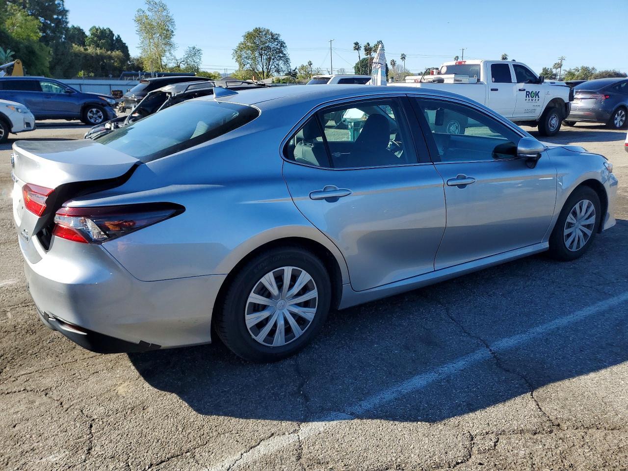 2024 Toyota Camry Le - Image 3