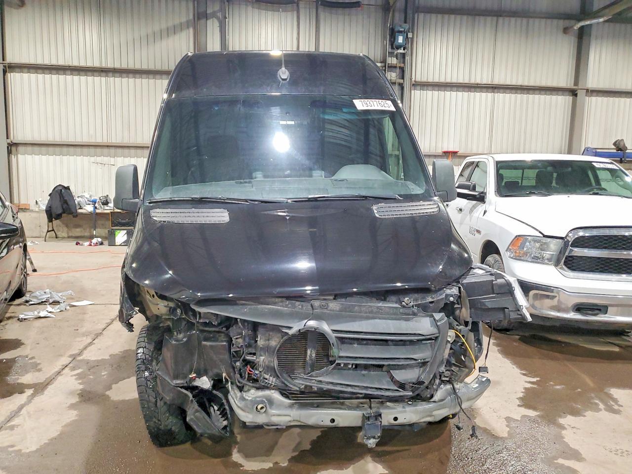 2022 Mercedes-Benz Sprinter 2500 - Фото 5