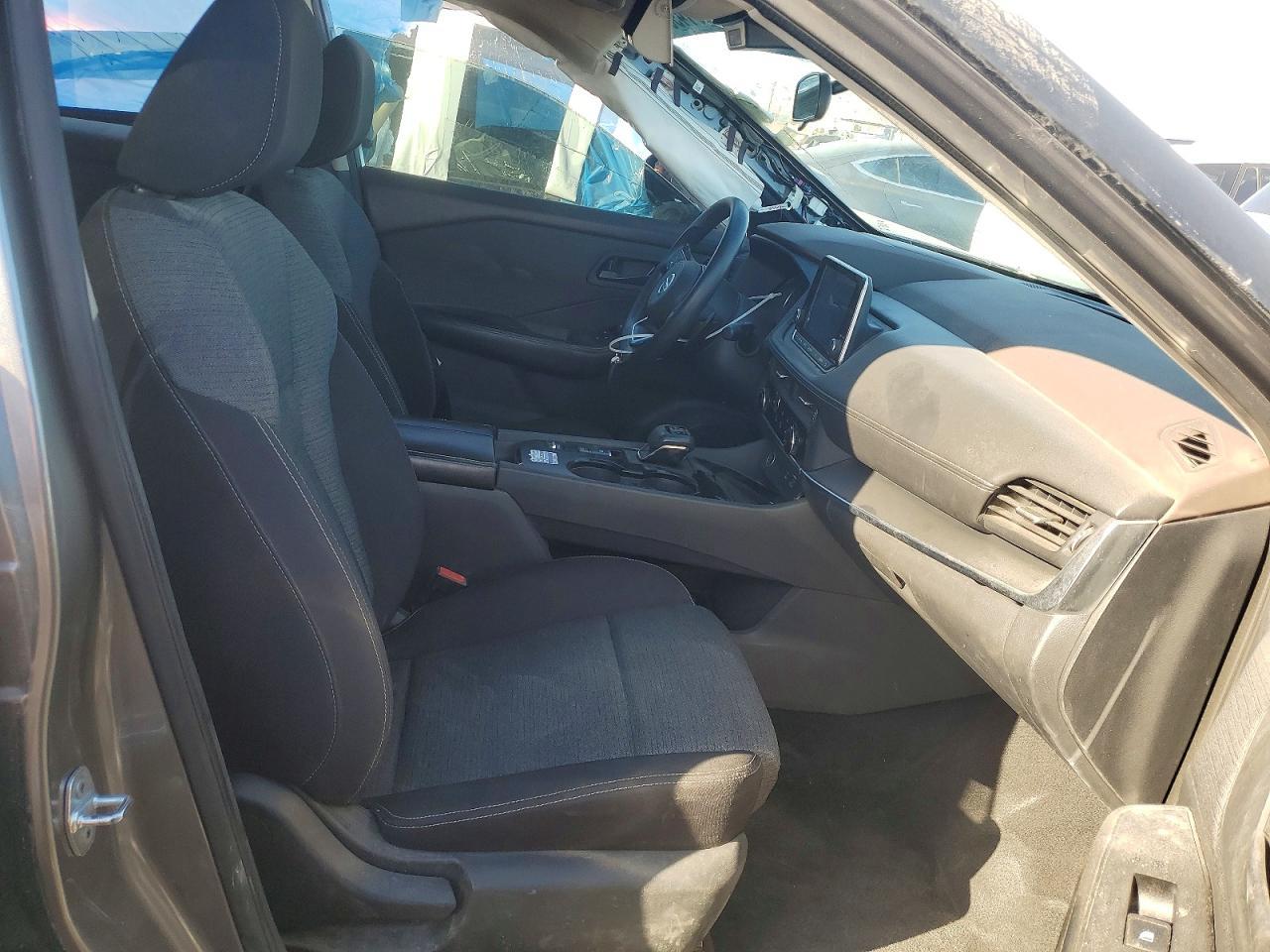 2021 Nissan Rogue S - Image 7