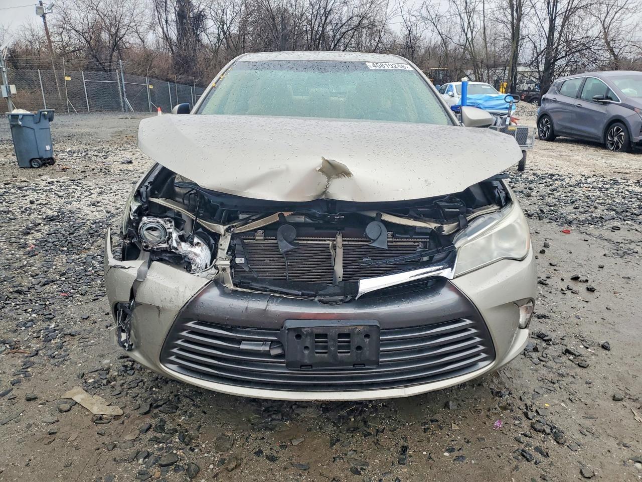 2016 Toyota Camry Le - Фото 5