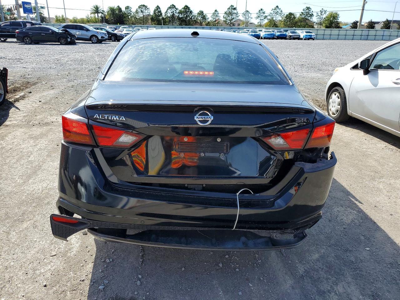 2020 Nissan Altima 2.5 Sr - Image 6