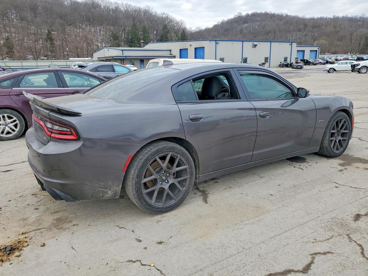 2017 Dodge Charger R - Фото 3
