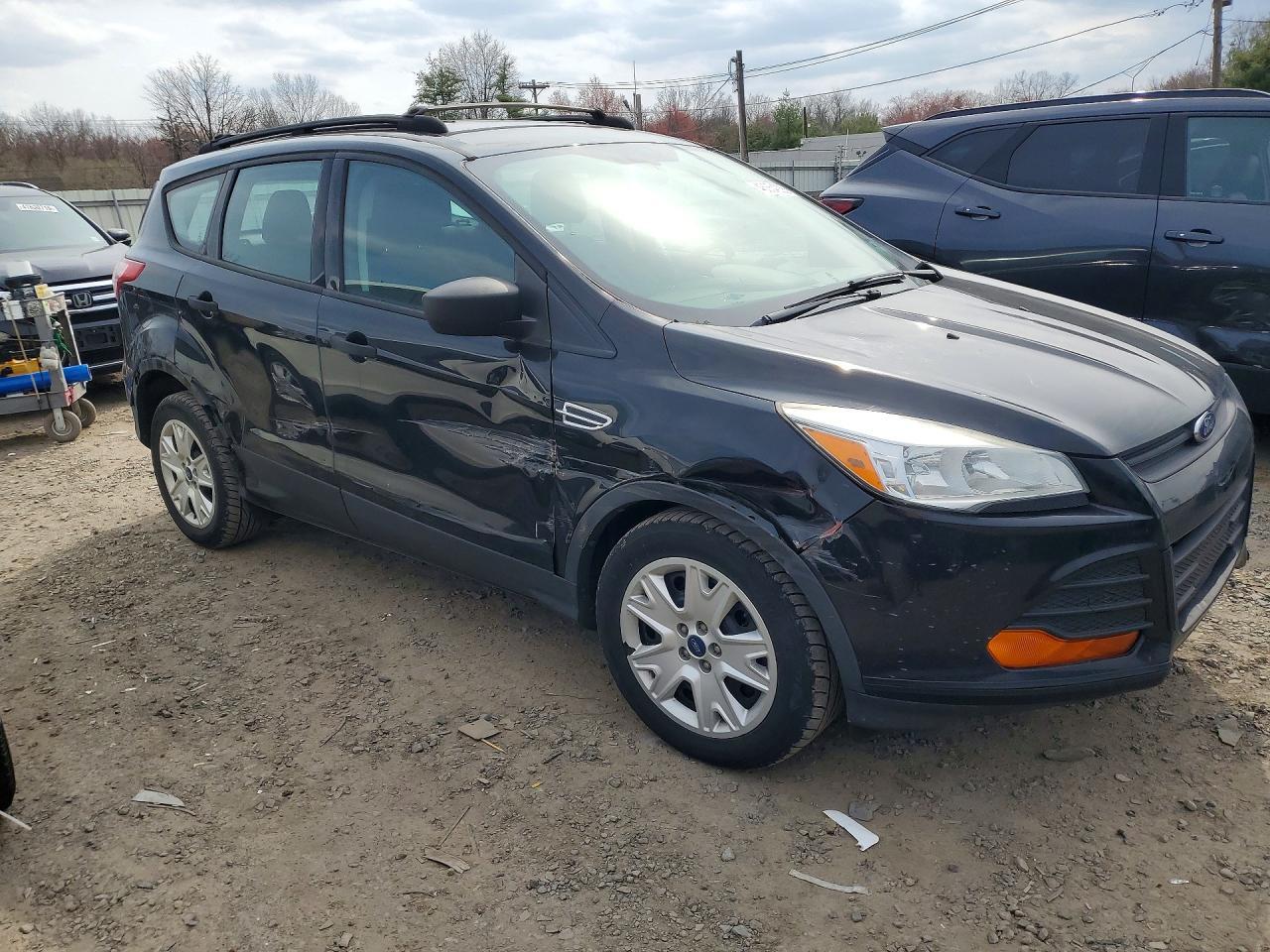 2014 Ford Escape S - Фото 4