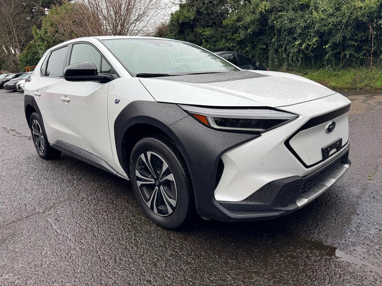 2023 Subaru Solterra Premium - Image 2