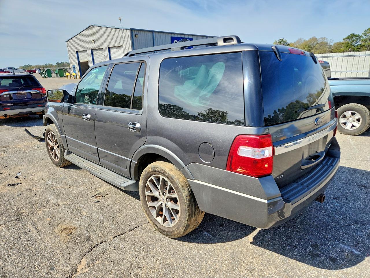 2017 Ford Expedition Xlt - Фото 2