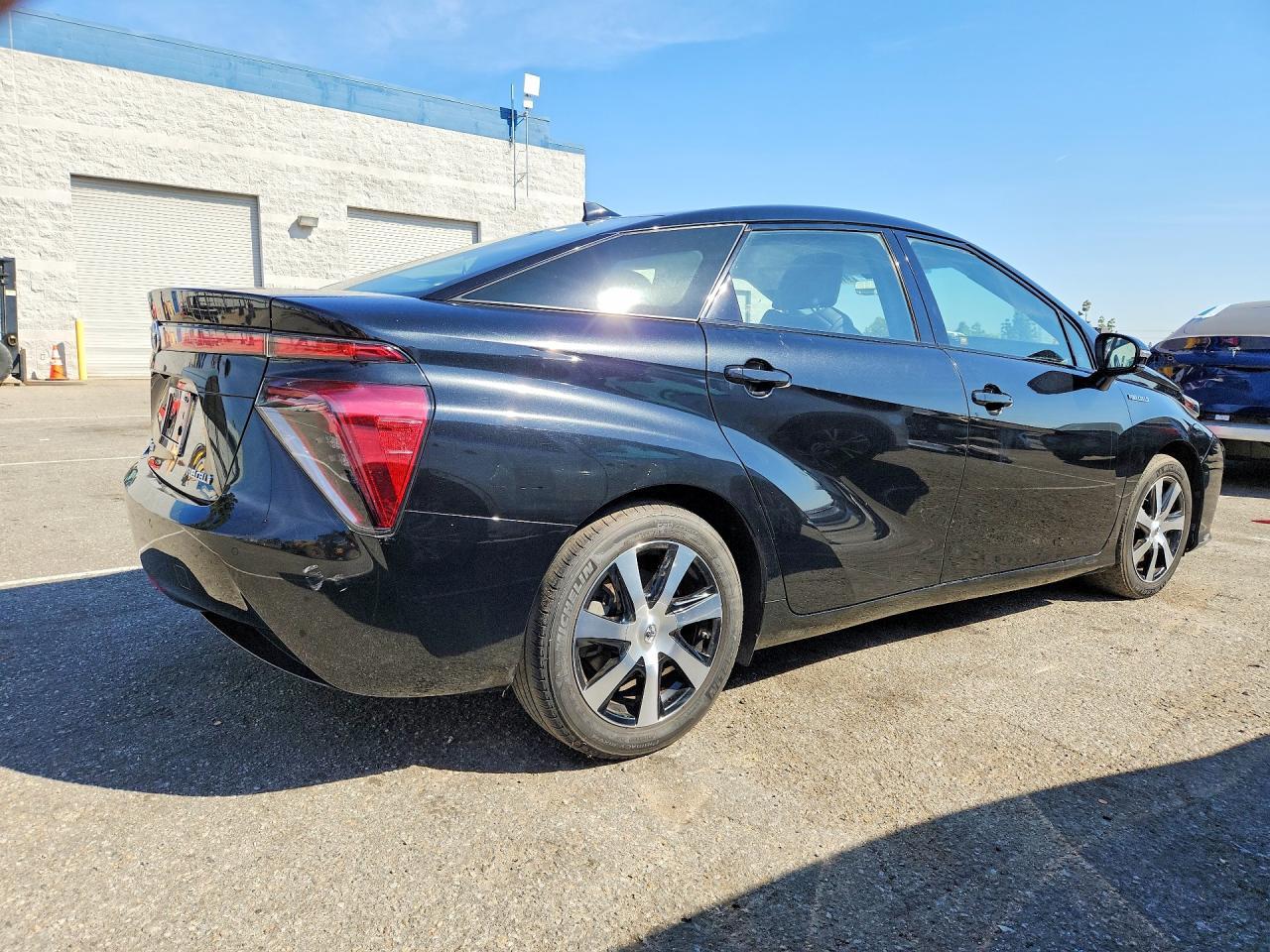 2020 Toyota Mirai Base - Image 3