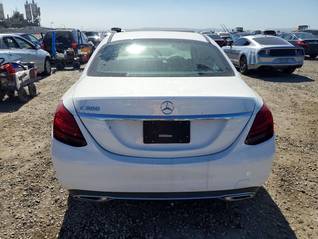 2021 Mercedes-Benz C 300 - Фото 6