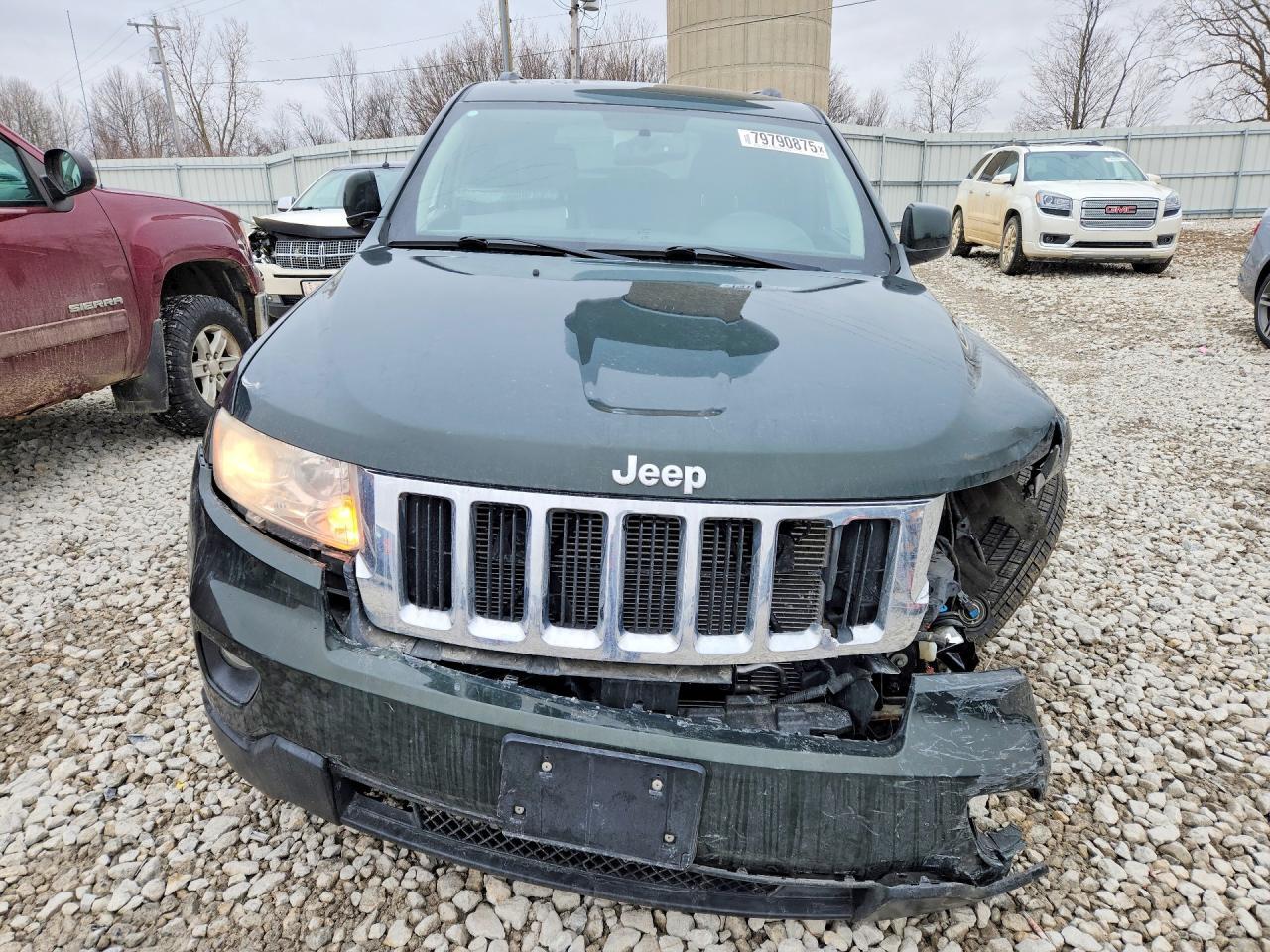 2011 Jeep Grand Cherokee Laredo - Image 5