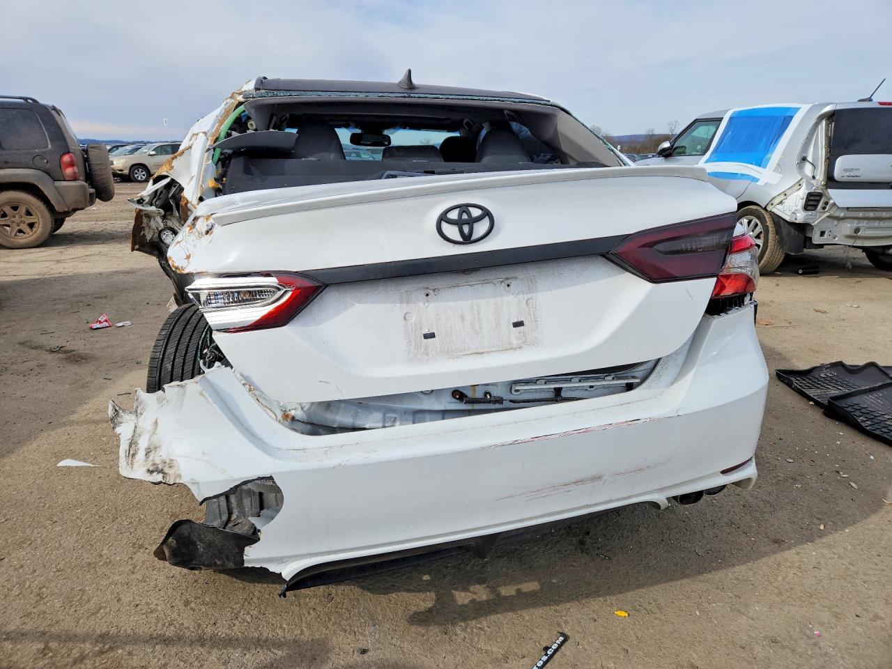 2018 Toyota Camry Se - Фото 6
