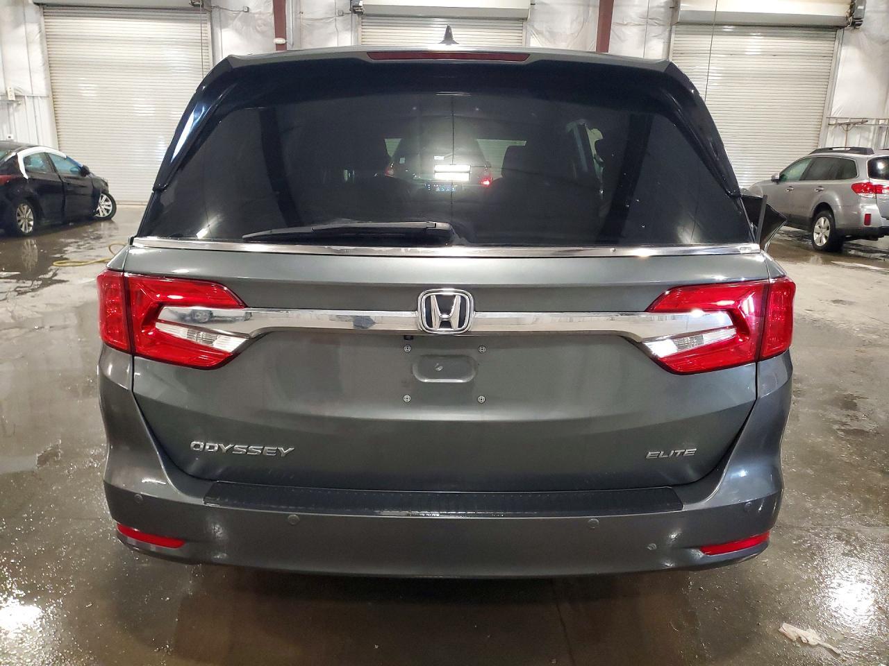 2018 Honda Odyssey Elite - Image 6