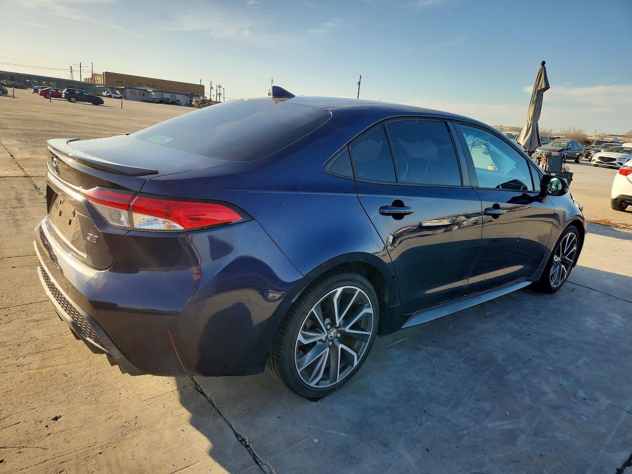 2020 Toyota Corolla Se - Фото 3