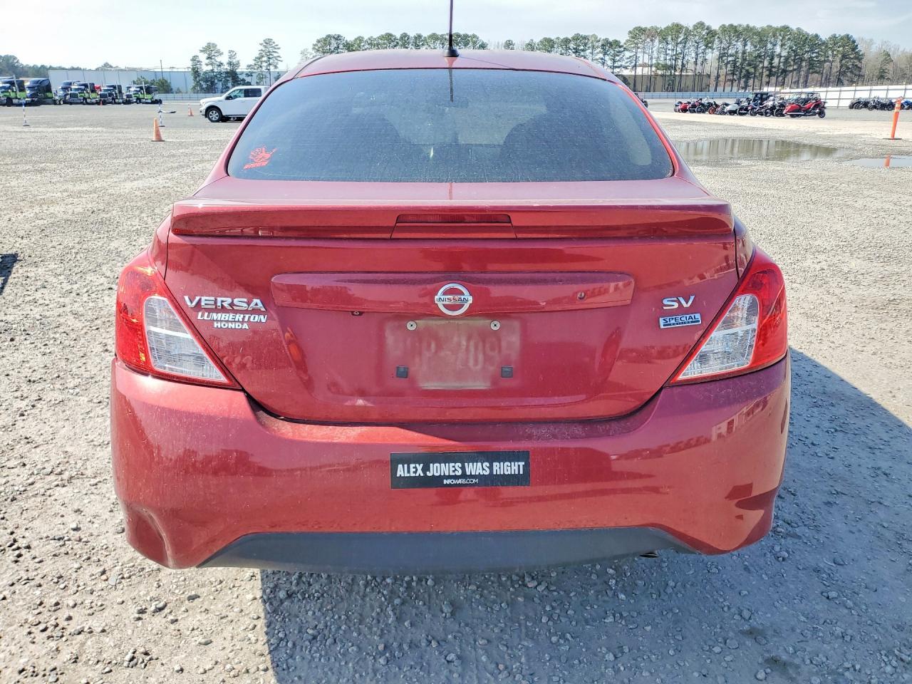2018 Nissan Versa Sv - Фото 6