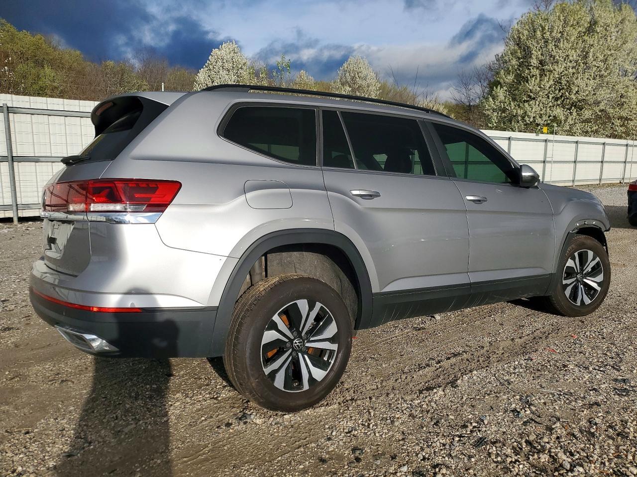 2024 Volkswagen Atlas Se - Фото 3