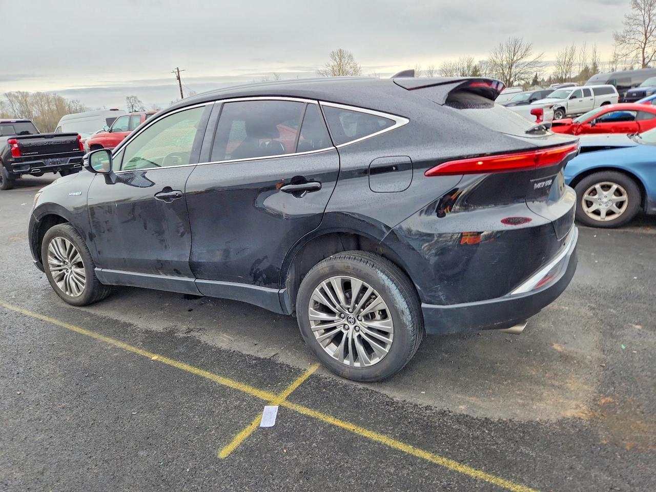 2021 Toyota Venza Xle - Image 2