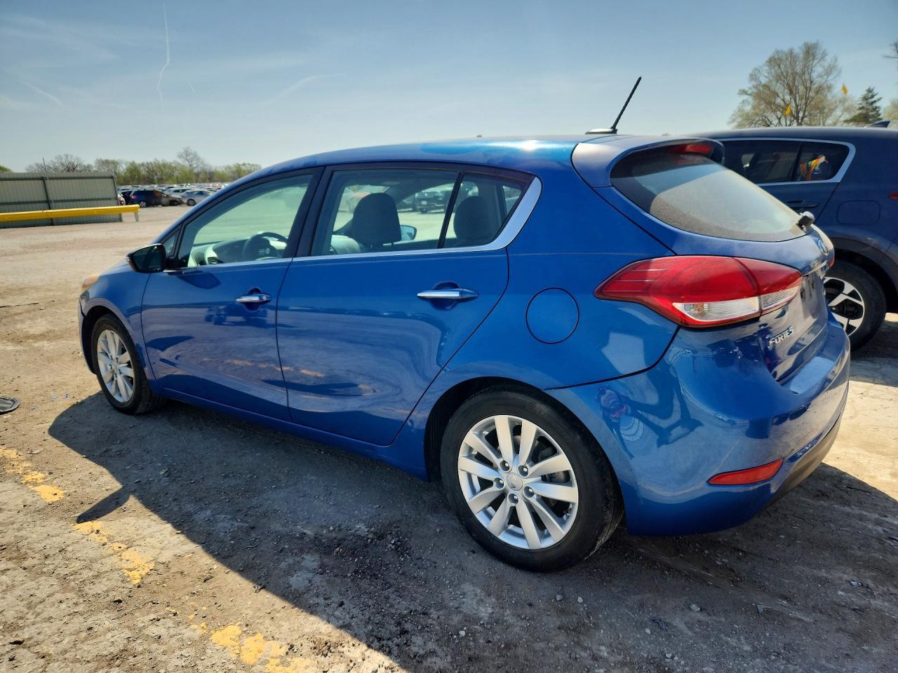 2015 Kia Forte5 Ex - Фото 2