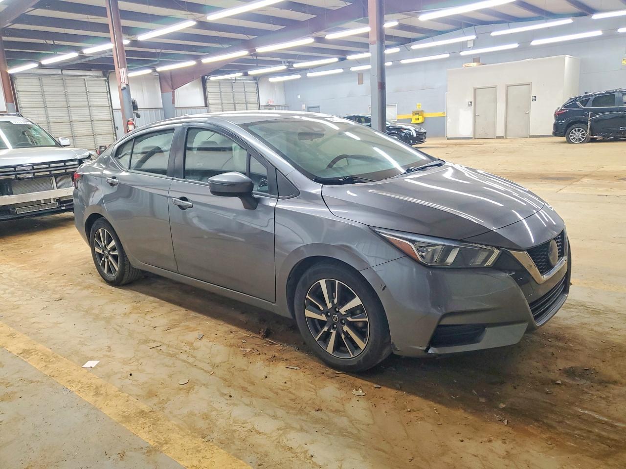 2020 Nissan Versa Sv - Фото 4