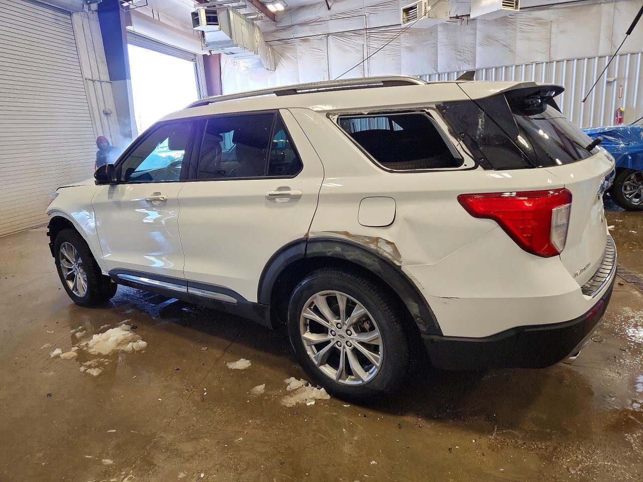 2022 Ford Explorer Limited - Фото 2