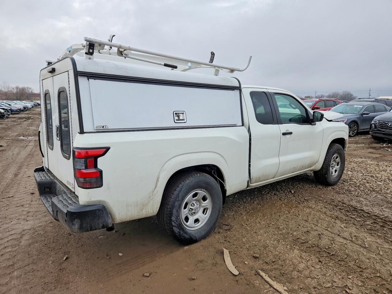 2025 Nissan Frontier S - Фото 3