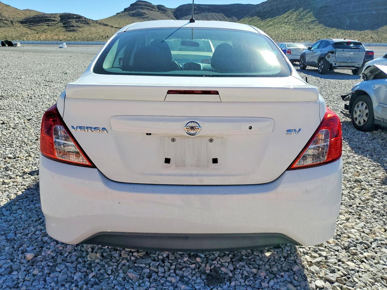 2019 Nissan Versa Sv - Фото 6
