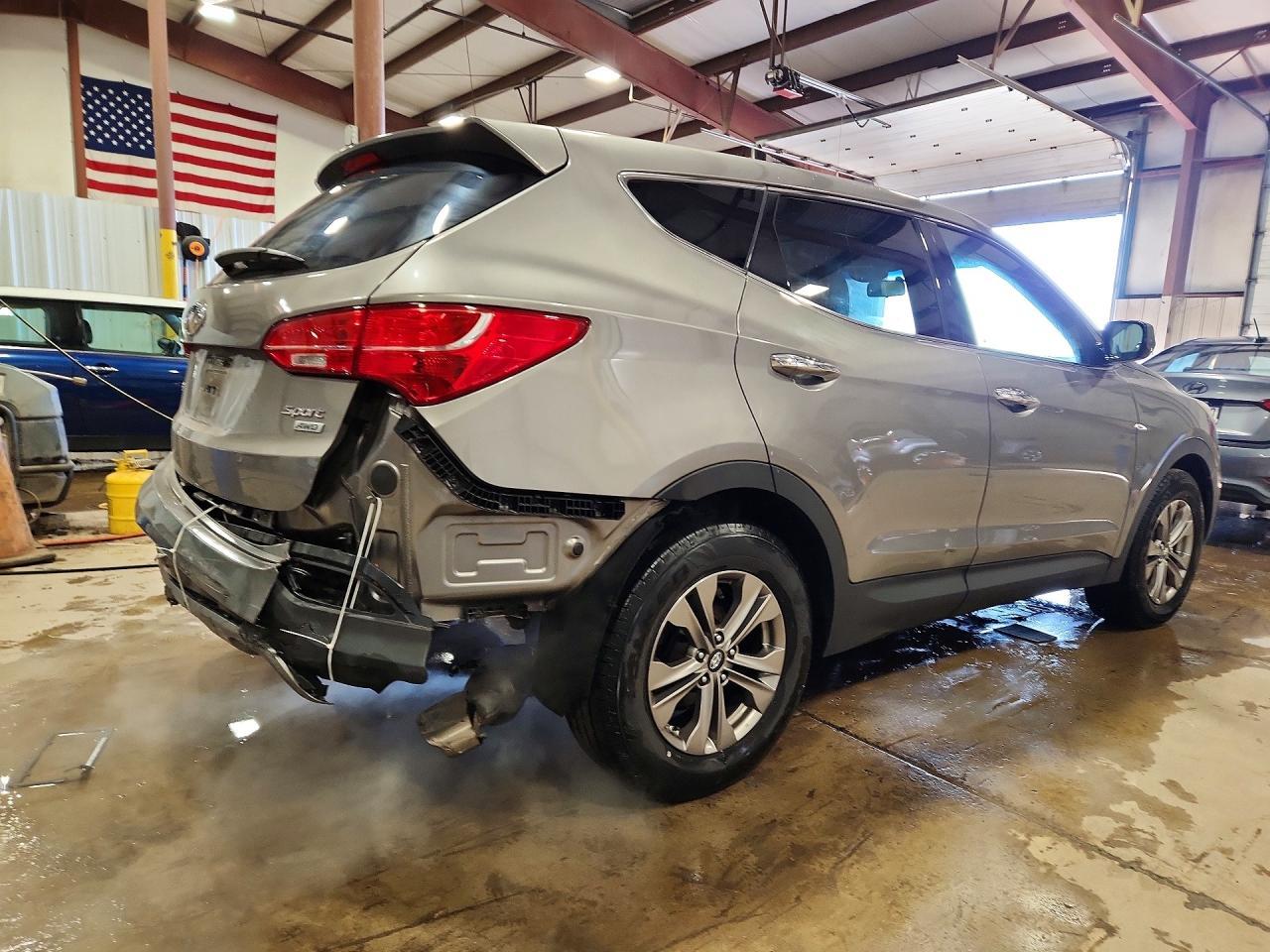2015 Hyundai Santa Fe Sport 2.4L - Фото 3