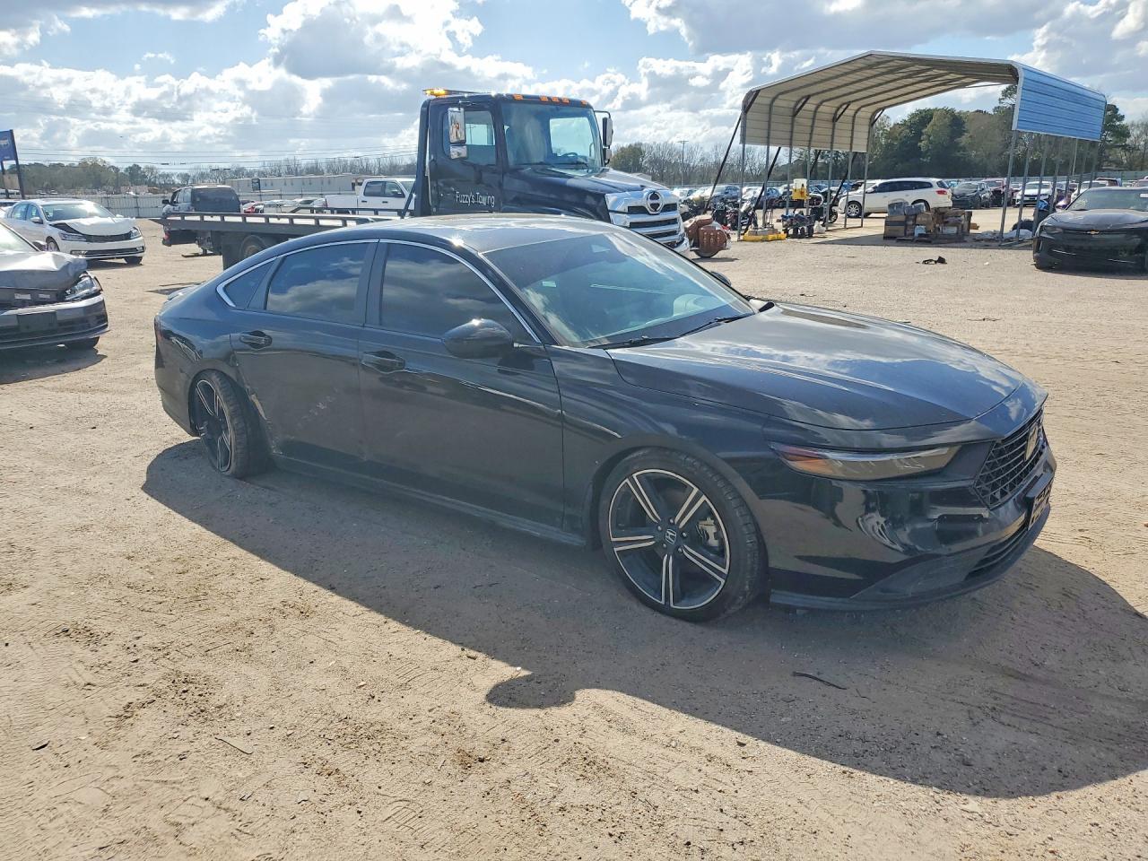 2023 Honda Accord Hybrid Sport - Image 4