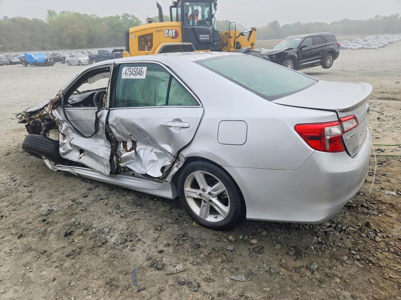 2014 Toyota Camry Se - Image 2
