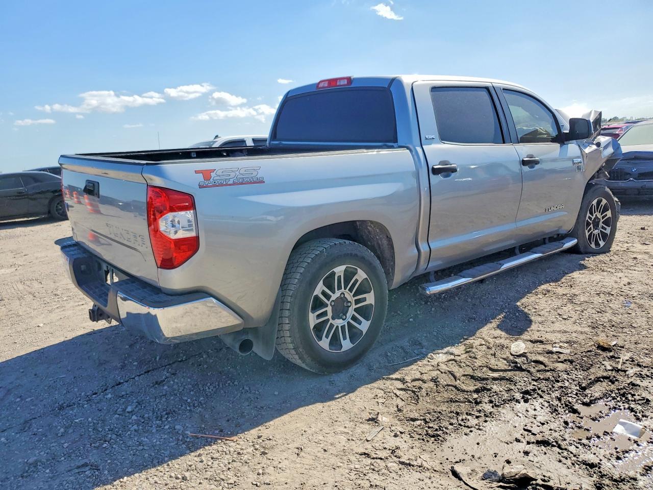 2015 Toyota Tundra Sr5 - Фото 3
