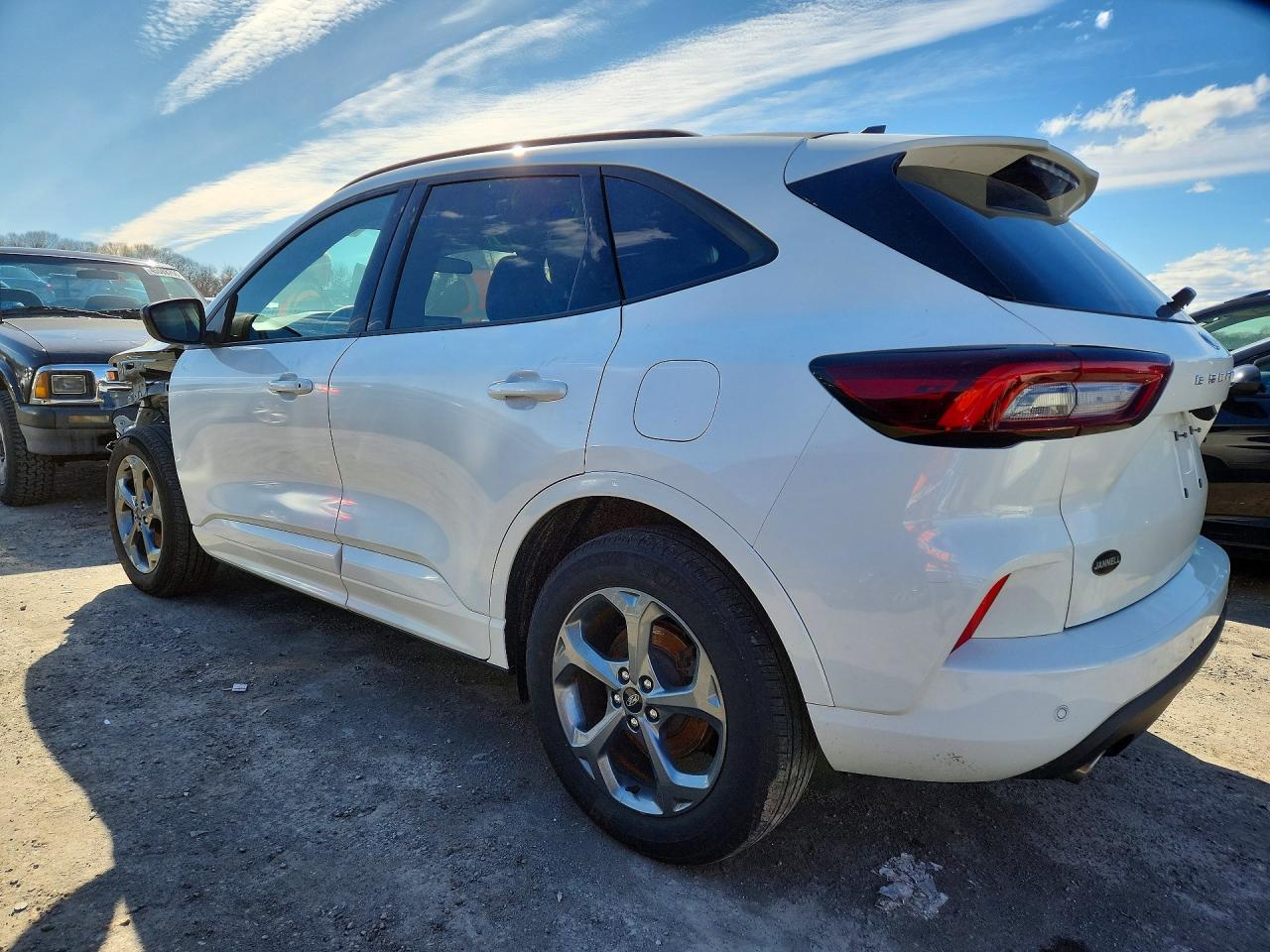 2023 Ford Escape St Line - Фото 2