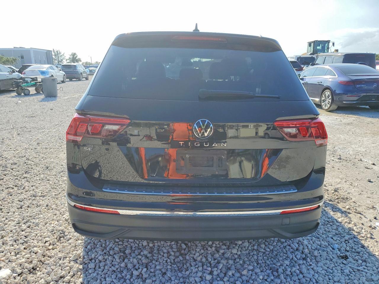 2023 Volkswagen Tiguan Se - Фото 6