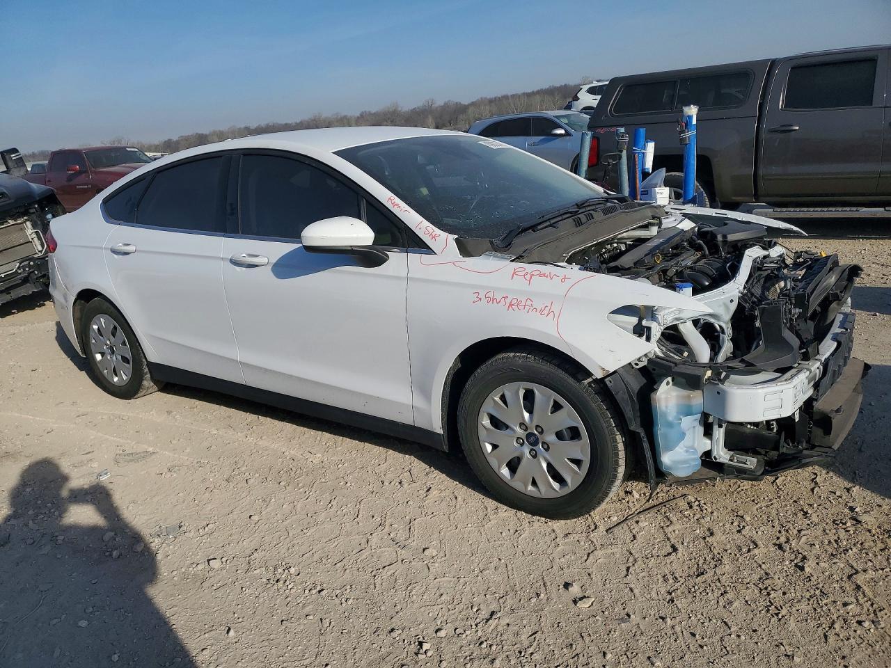 2020 Ford Fusion S - Фото 4
