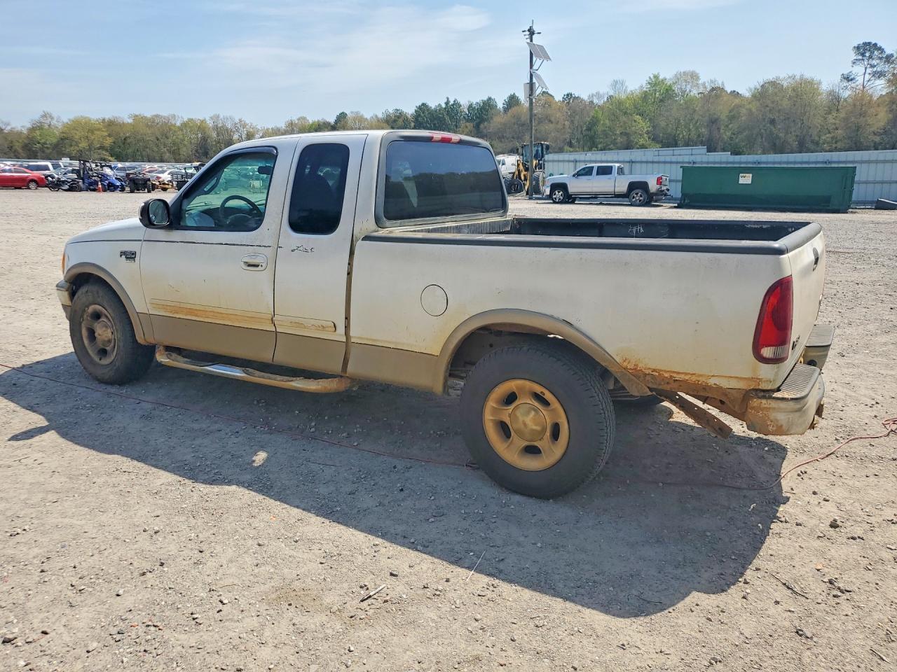 2001 Ford F150 - Фото 2
